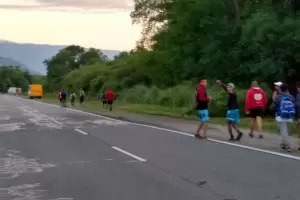 Ruta 38: piden transitar con precaucin por la presencia de peregrinos