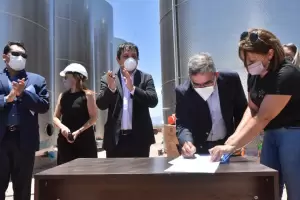 Jalil inaugur obras en Tinogasta y dio el puntapi inicial del parque industrial