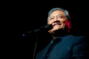 Armando Manzanero est� internado por coronavirus y su estado es delicado