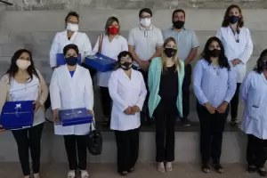 Entrega de elementos y recorrida por escuelas de Beln