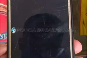 Tras un registro domiciliario, recuperan un celular sustrado de una vivienda