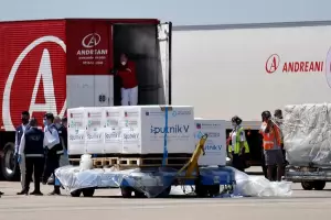 El Presidente se reunir� el fin de semana con los gobernadores para coordinar el inicio de la vacunaci�n