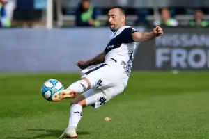 Siguen los casos positivos por COVID en Gimnasia