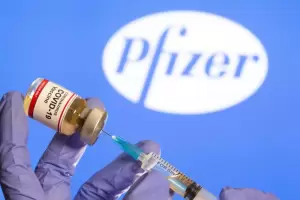Pfizer confirm que vacunar a un grupo de argentinos