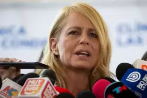 Cecilia Bolocco: Carlos Menem est agonizando