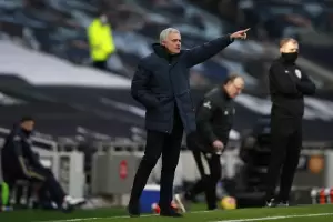 El Tottenham de Mourinho gole al Leeds de Bielsa
