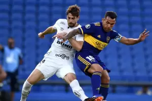 Boca no se sac ventaja con Santos y el finalista se define en Brasil
