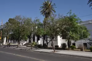 Pago de bono de 4.000 pesos en la UNCa