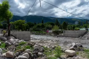 Anuncian la construcci�n de un nuevo puente en El Rodeo