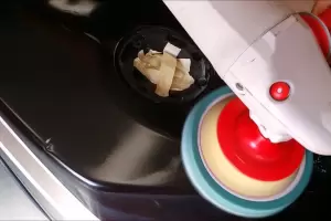 Pula la moto y termin en el hospital con quemaduras