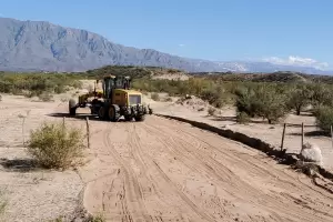 Inici la construccin del tramo Asampay
