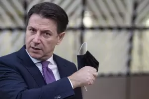 Italia: renunci el primer ministro Giuseppe Conte