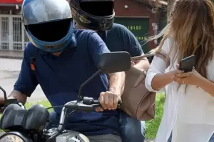 Se denunciaron nueve arrebatos callejeros en doce horas en la Capital