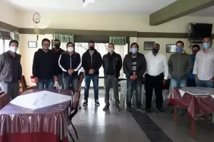 Tobas visit El Alto para coordinar acciones para el sector productivo