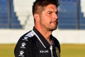 Escndalo en Olimpo: acusan al ex DT de pedirle favores sexuales a los jugadores