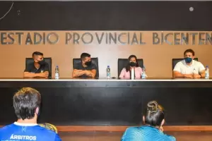 Inici el curso para rbitros de ftbol en la Capital