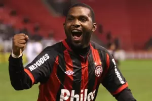 Los indignantes mensajes del presidente de Paranaense contra el Morro Garc�a