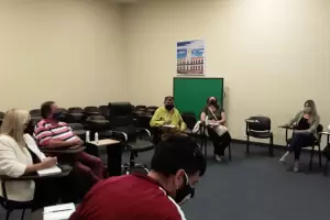 Hoy contina la reunin entre la Intersindical y Educacin con lo salarial en la agenda