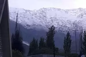 Sorpresa?: Pomn amaneci con cerros nevados