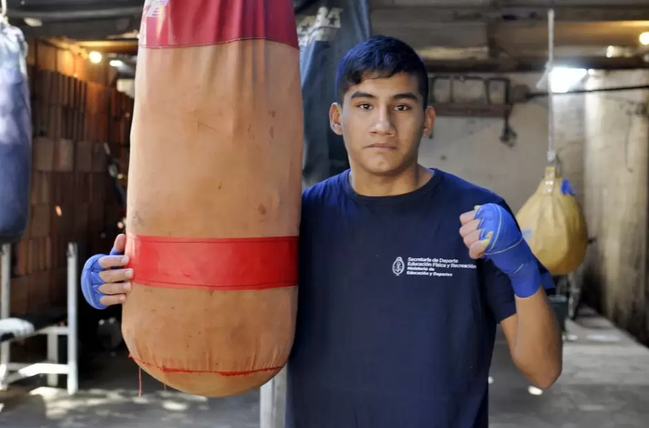 Apaza tendr� su primera pelea en marzo.