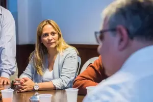 ATE y UPCN en disputa por el incremento salarial para municipales de Fiambal