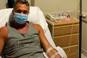 Tras 19 d�as internado, Sergio Lapeg�e dej� la terapia intensiva: �De a poco voy saliendo�