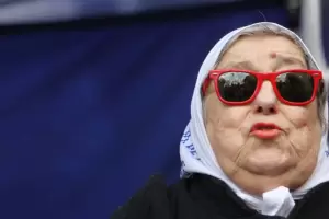 Todos nos quedamos solos en los cumpleaos, apunt Hebe de Bonafini contra Fernndez