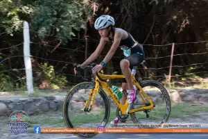 Peralta y Fr�as dominaron en la segunda fecha del Provincial de Triatl�n