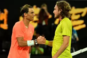 Tsitsipas dio el batacazo y elimin a Nadal del Abierto de Australia