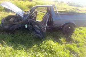 Un hombre herido tras el choque entre un auto y un cami�n