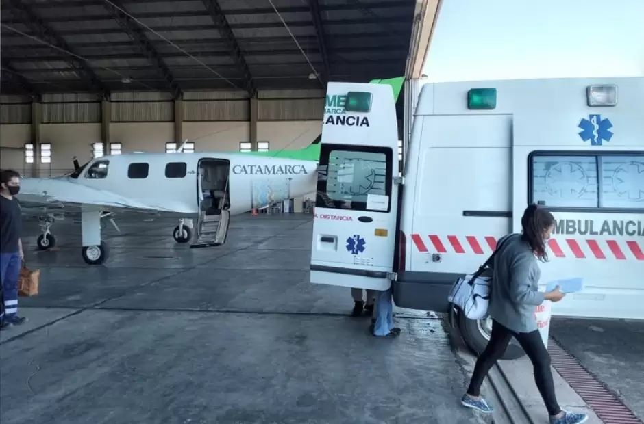 La peque�a regreso en vuelo sanitario.