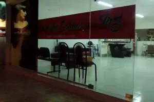 Ilcito en una peluquera de la avenida Galndez