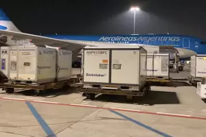 Llega hoy desde China el milln de dosis de la vacuna Sinopharm