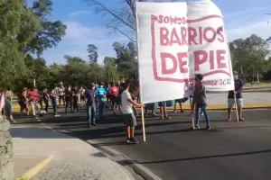 Marcha de trabajadores en el Arco del Portal de la ciudad