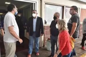 Ral Jalil recorri el San Juan y anunci un nuevo hospital