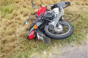 Perdi el control y derrap en su moto