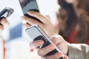 El Banco Nacin lanz promocin para comprar telfonos celulares en 18 cuotas y sin inters