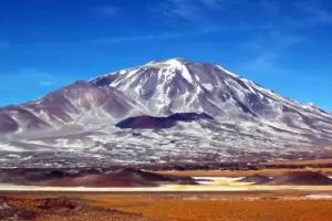 Gendarmera descendi el cuerpo del andinista que falleci en el volcn Ojos del Salado