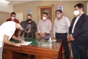 Entregan microcrditos por ms de un milln de pesos a 7 emprendedores