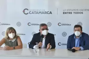 Presentan y habilitan el sistema de vacunacin web para persona con enfermedades crnicas