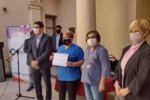 Desarrollo Social entreg certificados al equipo de Salud