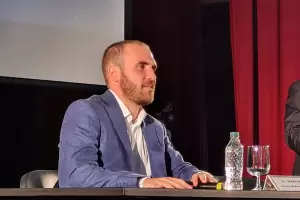 Martn Guzmn le respondi a Macri: "Tuvimos que limpiar la resaca de la especulacin financiera"