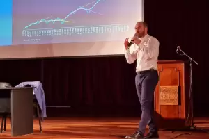 "Slo es posible resolver los problemas de la economa argentina con criterio de equidad federal"