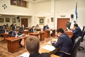 El CD de la Capital ratific el decreto de incremento salarial del 35 por ciento