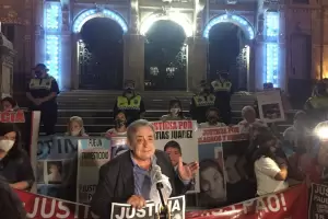 A 15 aos del hallazgo del cuerpo de Paulina Lebbos, su padre apunt contra Alperovich