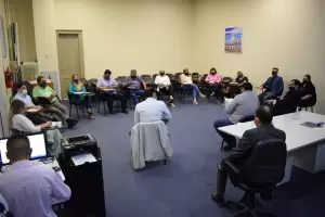 El Ejecutivo sostuvo su oferta del 34,6% y los gremios volvieron a rechazarla por insuficiente