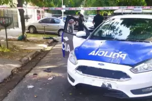 Brutal intento de femicidio: le dispar a su exmujer delante de sus hijos en la puerta del colegio