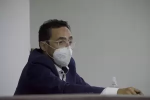 Condenaron a un bombero por violencia de g�nero y se orden� colocarle un dispositivo dual