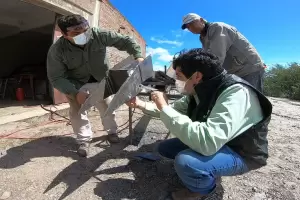 Un prototipo ayudar a resolver el sistema de compuertas del dique Pirquitas