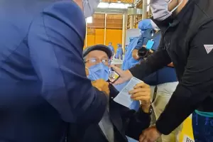 El Presidente visit el Nodo de vacunacin del Predio Ferial